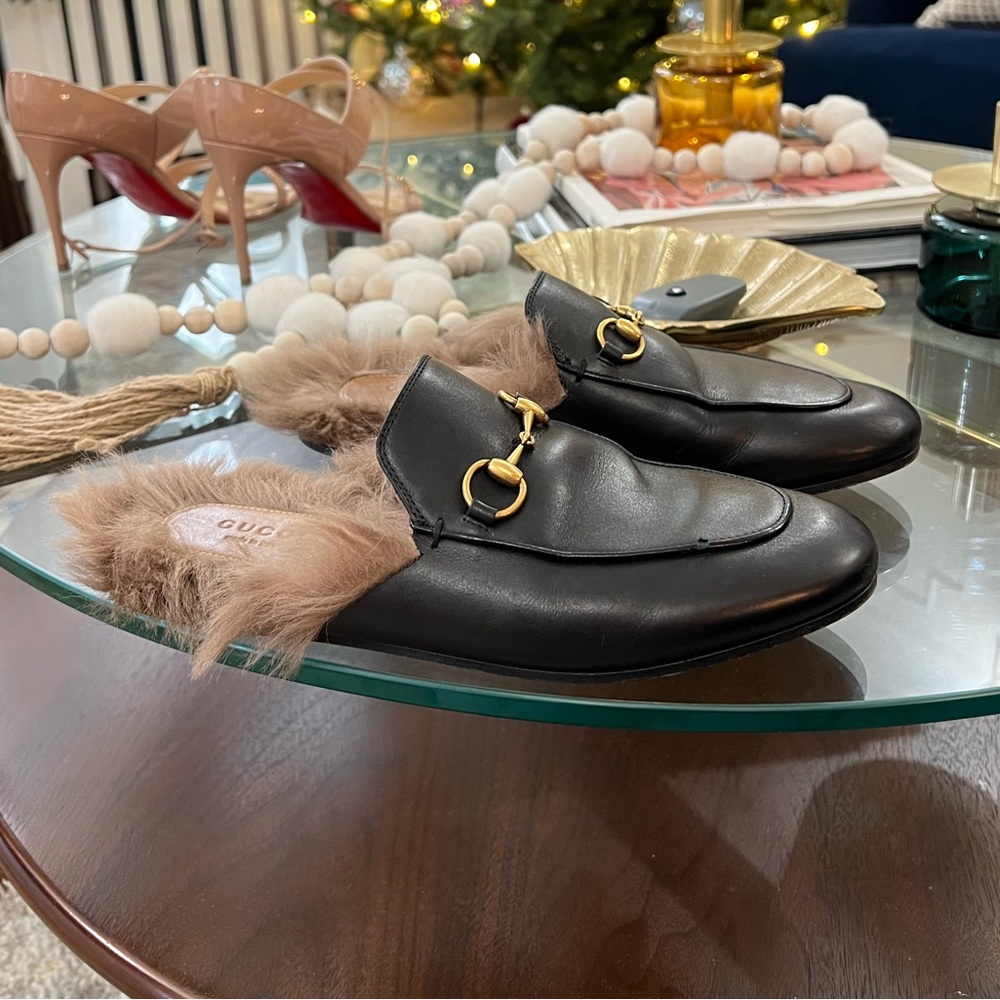 GUCCI Princeton fur loafers